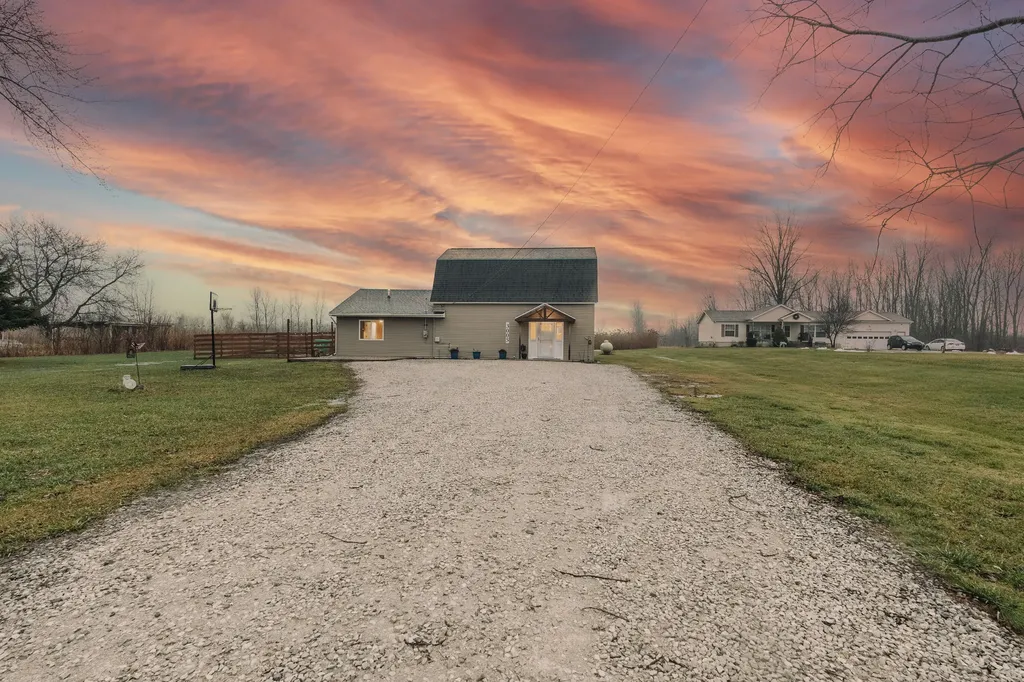 3005 Plank Road Cottrellville Township MI 48039