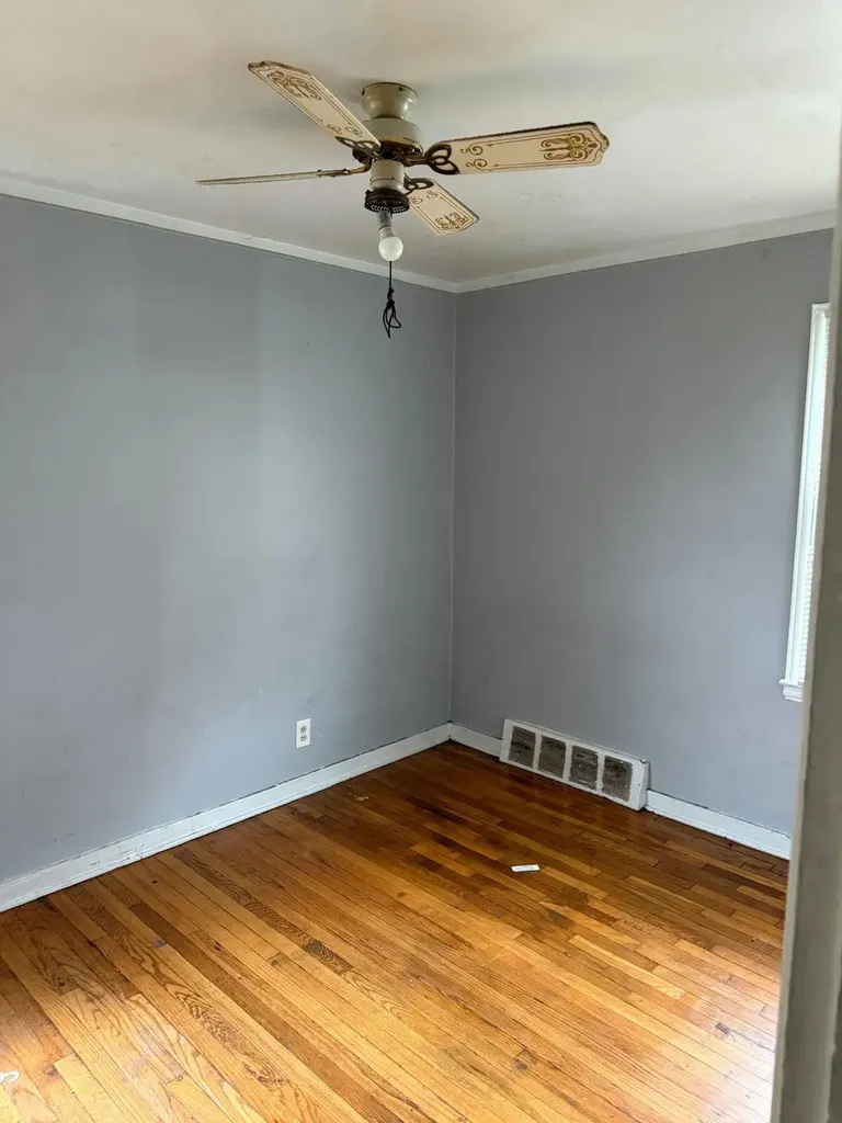18573 Mccormick Street Detroit City MI 48224