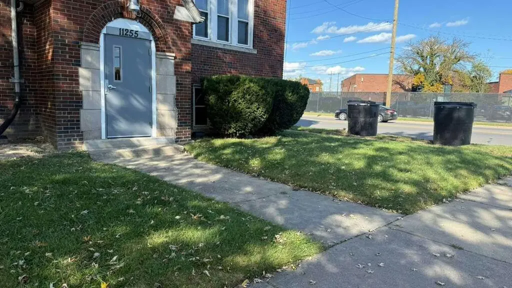 11255 Charlemagne Street Detroit City MI 48213
