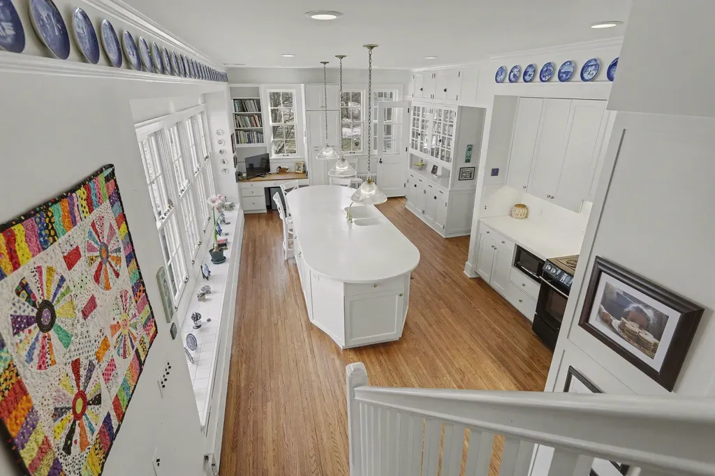 3215 W Dobson Place Ann Arbor City MI 48105
