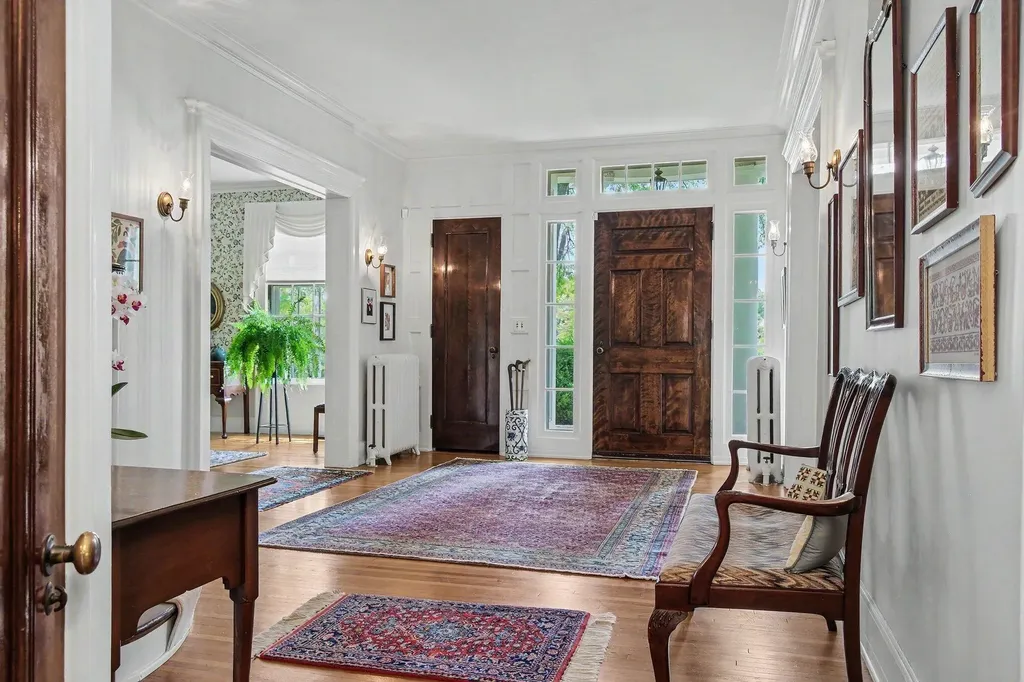 3215 W Dobson Place Ann Arbor City MI 48105