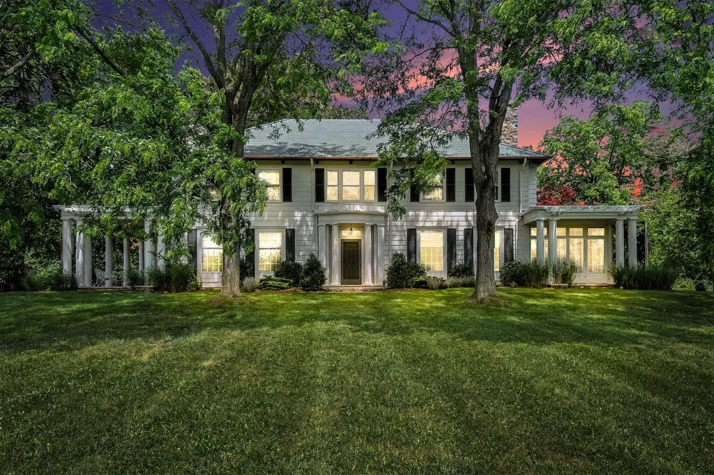 3215 W Dobson Place Ann Arbor City MI 48105