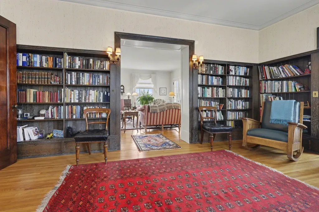 3215 W Dobson Place Ann Arbor City MI 48105