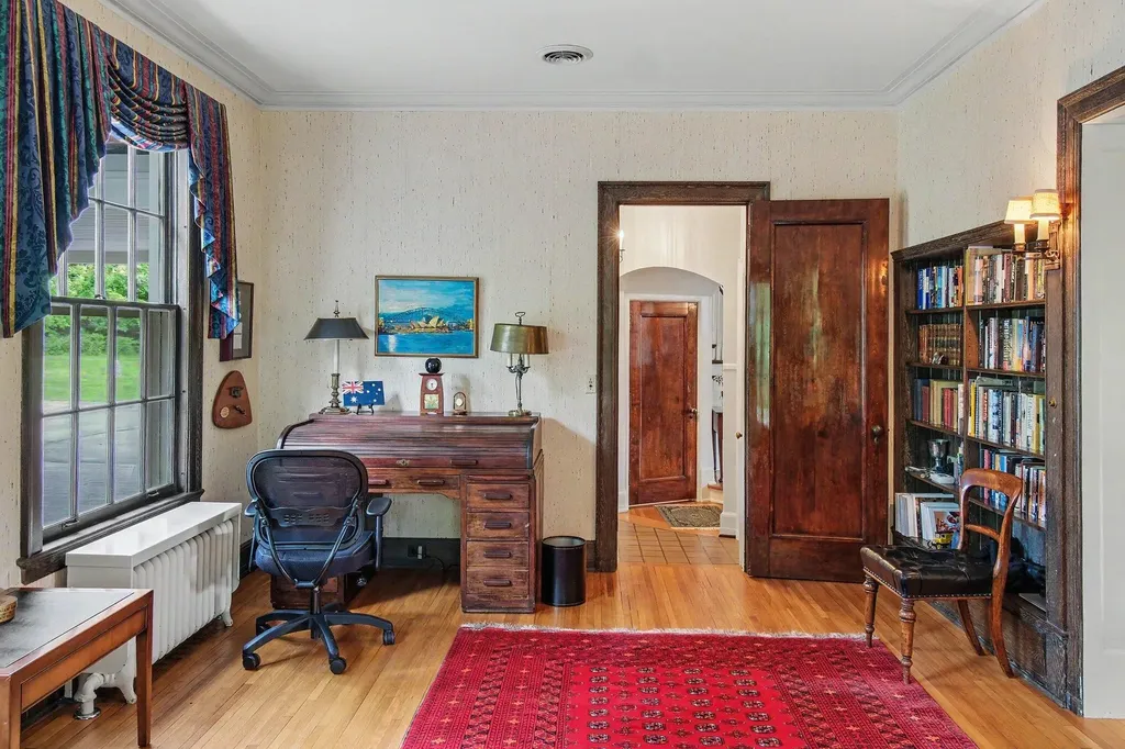 3215 W Dobson Place Ann Arbor City MI 48105