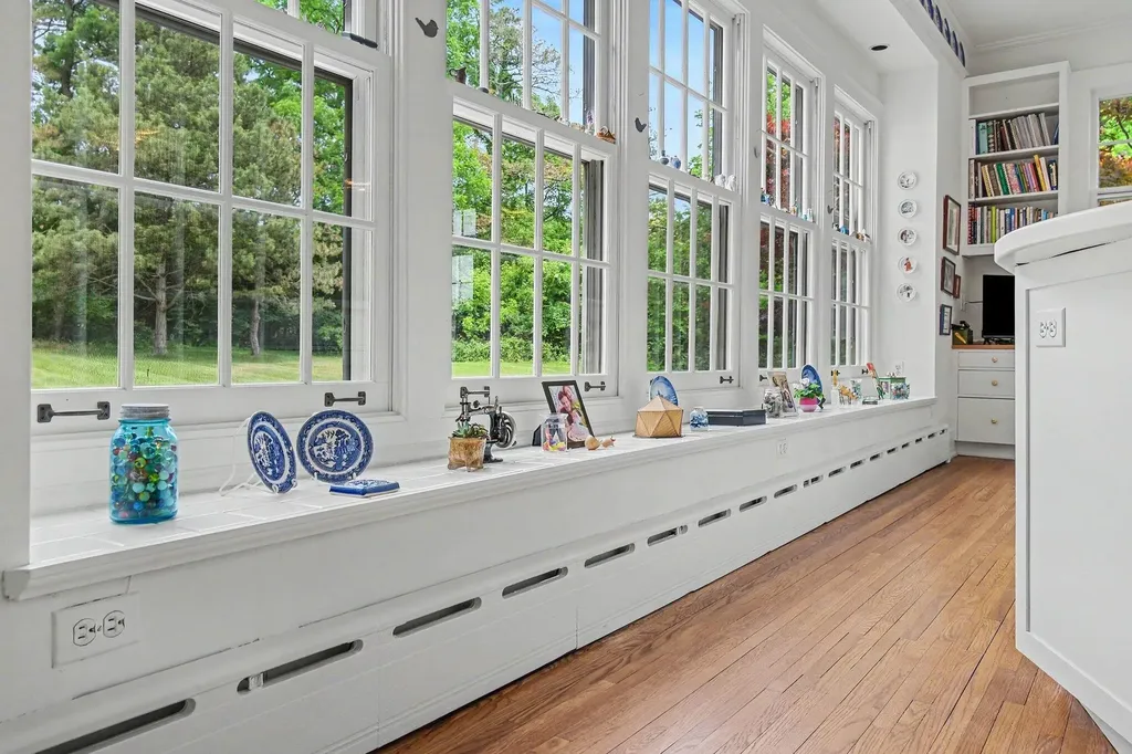 3215 W Dobson Place Ann Arbor City MI 48105