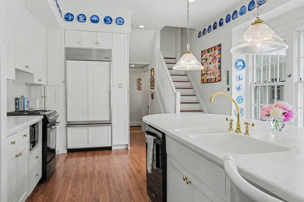 3215 W Dobson Place Ann Arbor City MI 48105
