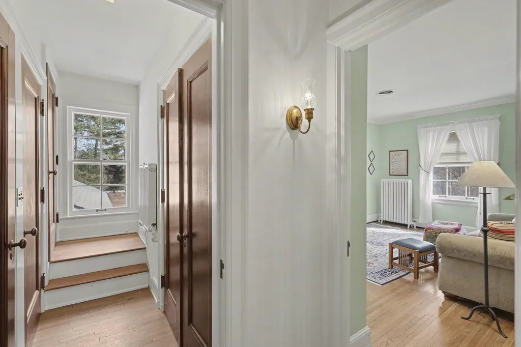 3215 W Dobson Place Ann Arbor City MI 48105