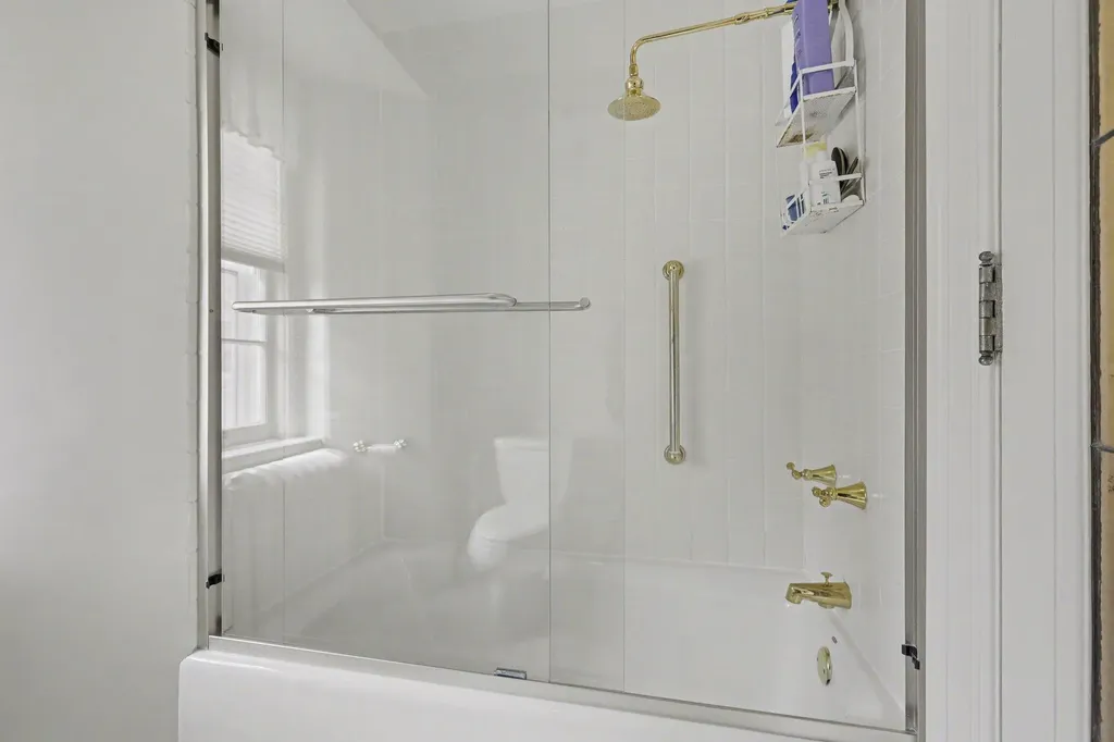 3215 W Dobson Place Ann Arbor City MI 48105