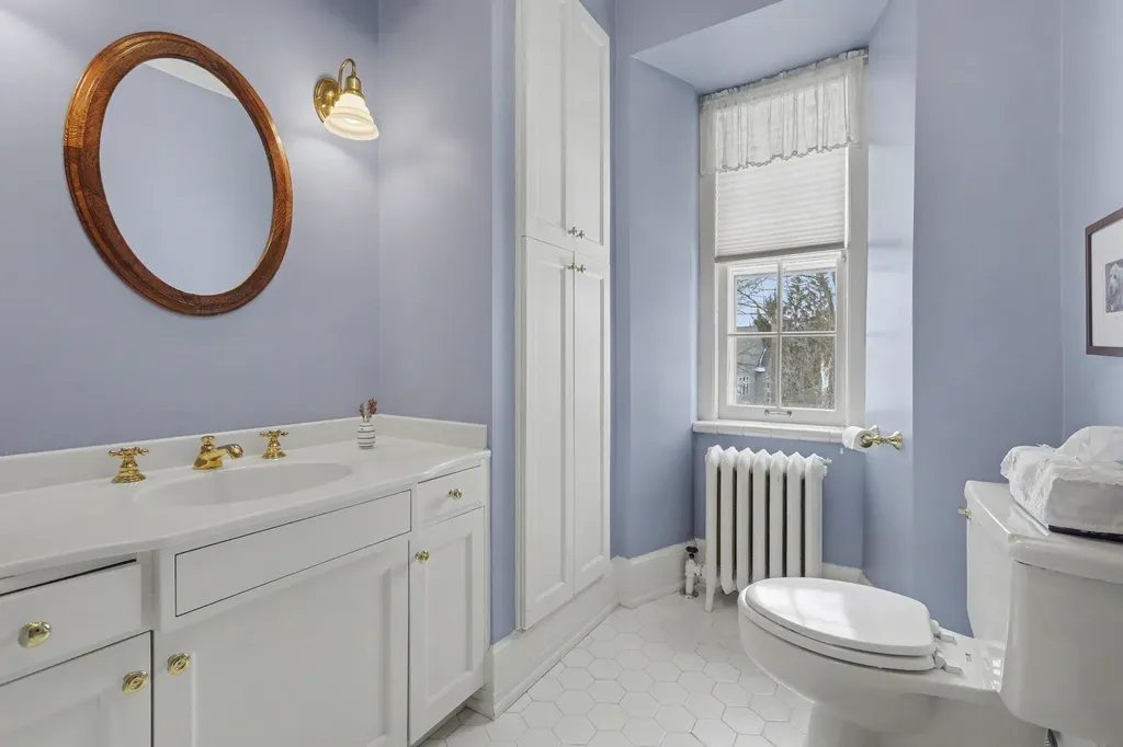 3215 W Dobson Place Ann Arbor City MI 48105