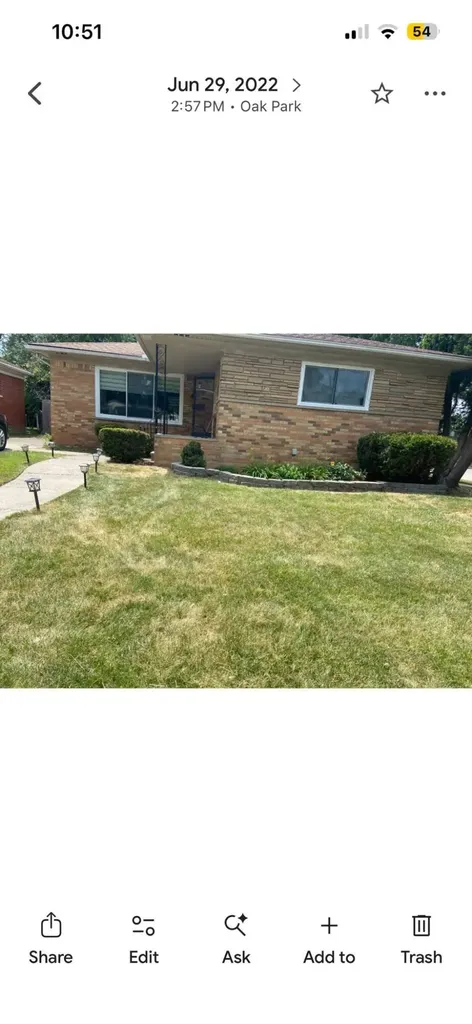 23181 Parklawn Street Oak Park City MI 48237
