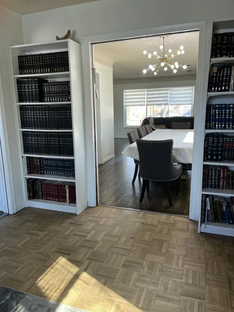 23181 Parklawn Street Oak Park City MI 48237