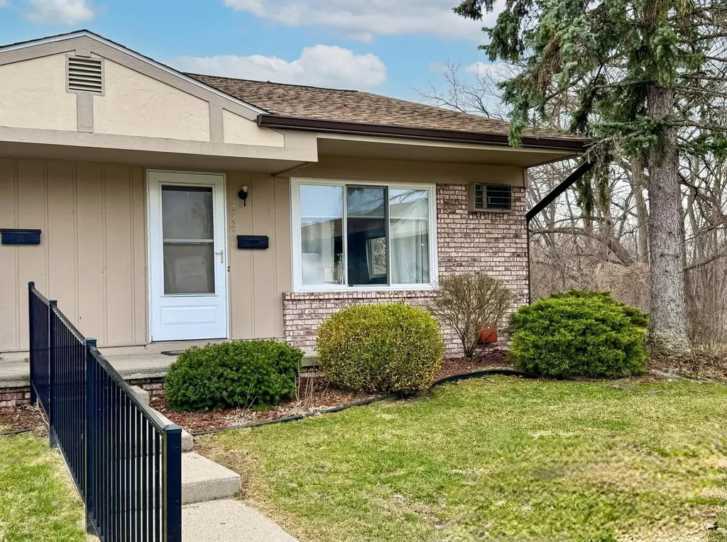 25225 Potomac Drive South Lyon City MI 48178