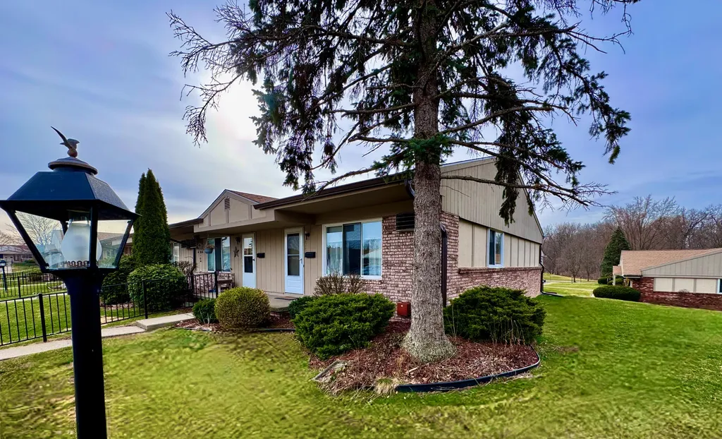25225 Potomac Drive South Lyon City MI 48178