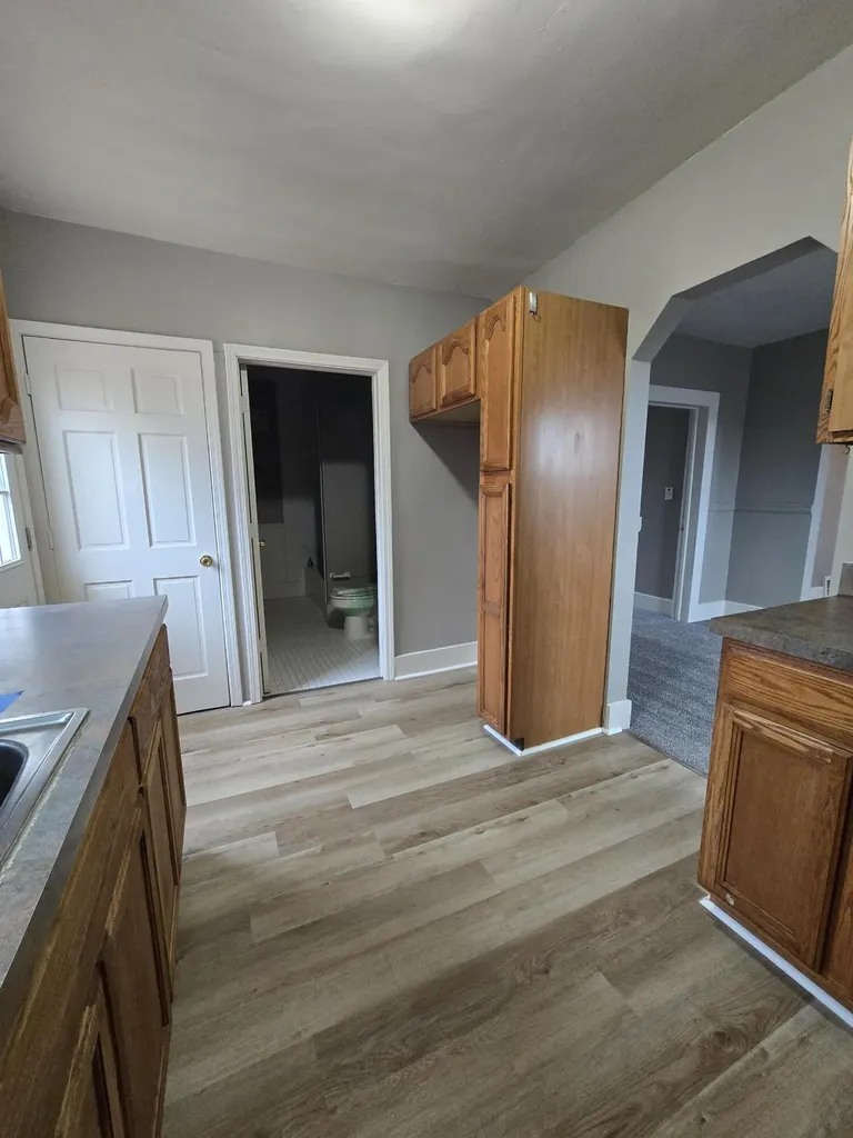2127 River Drive Lincoln Park City MI 48146