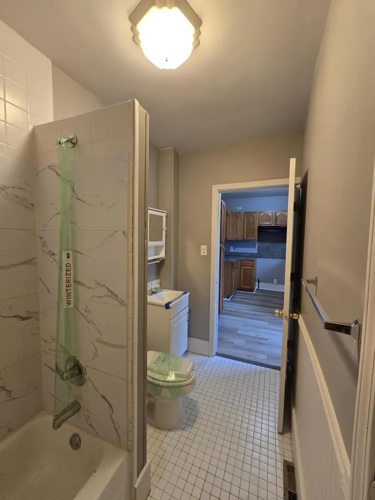 2127 River Drive Lincoln Park City MI 48146