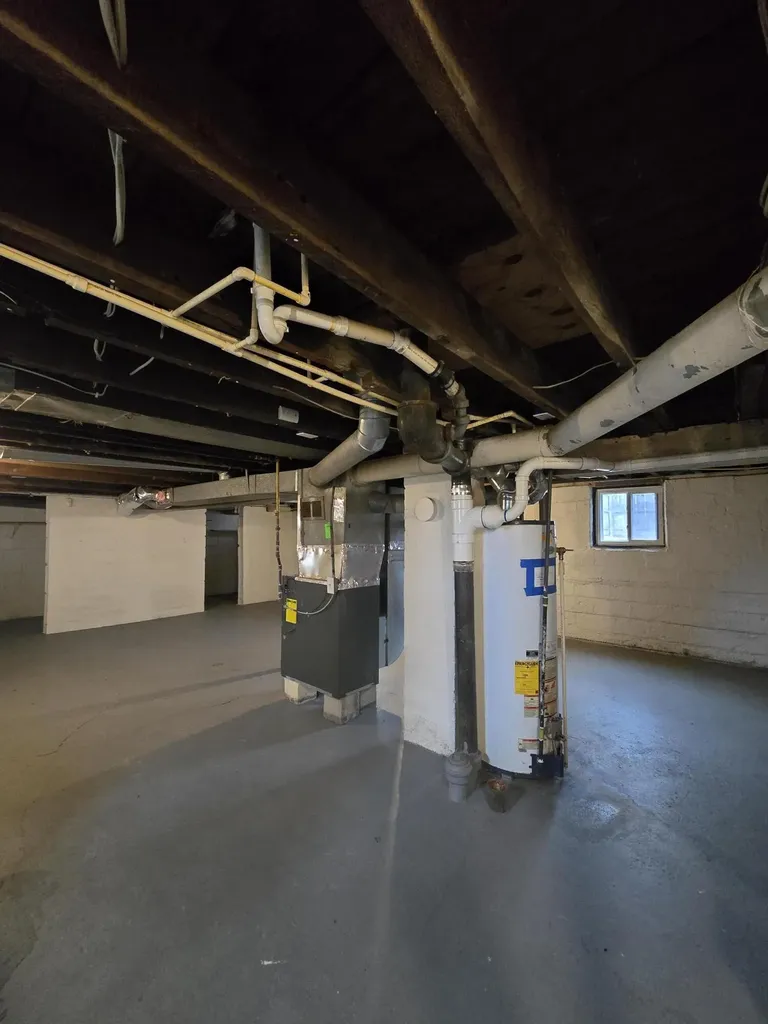 2127 River Drive Lincoln Park City MI 48146