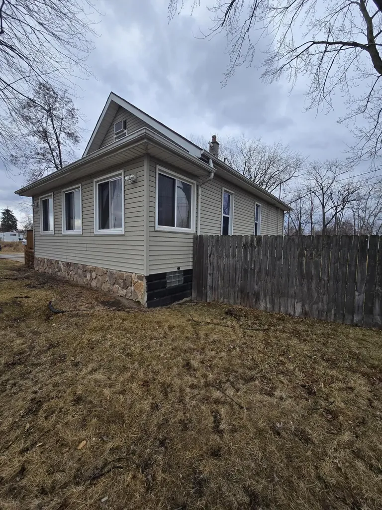 2127 River Drive Lincoln Park City MI 48146