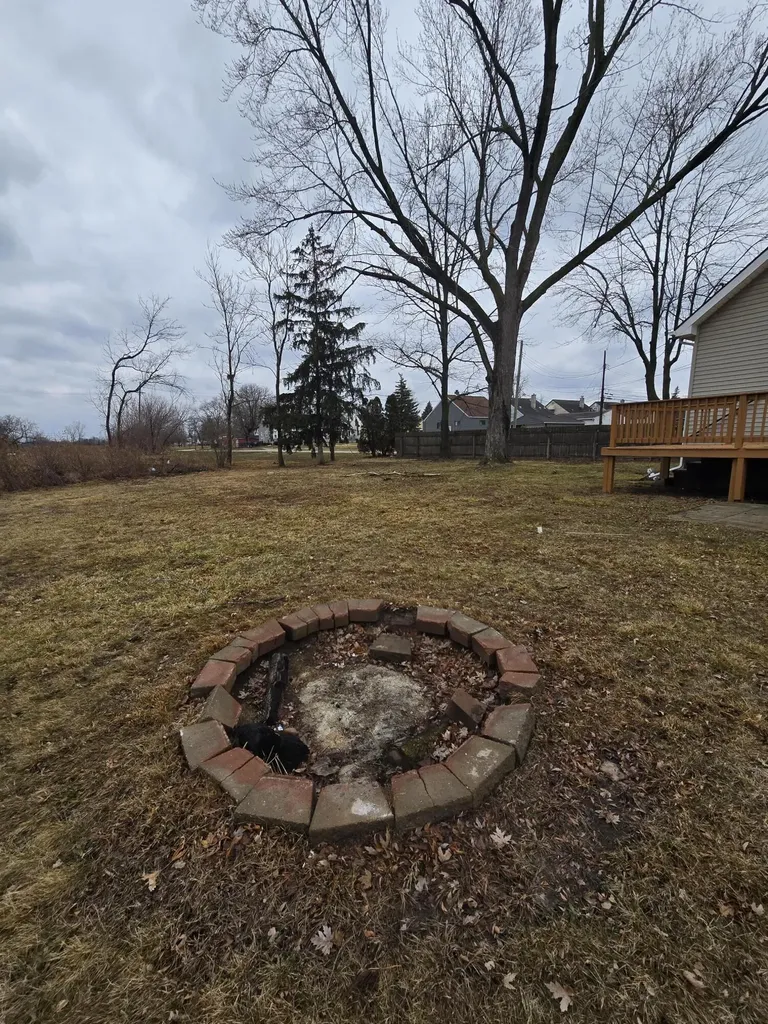 2127 River Drive Lincoln Park City MI 48146