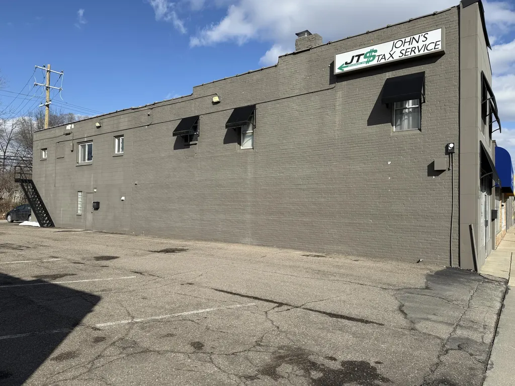 728 W 11 Mile Road Madison Heights City MI 48071