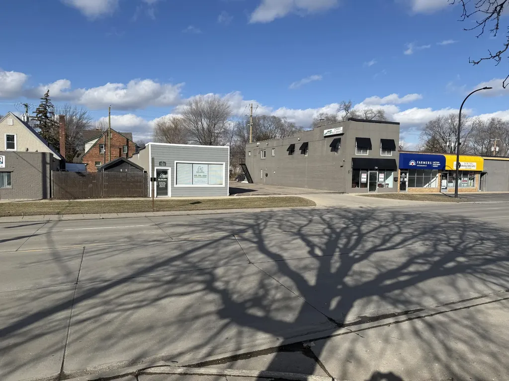 728 W 11 Mile Road Madison Heights City MI 48071
