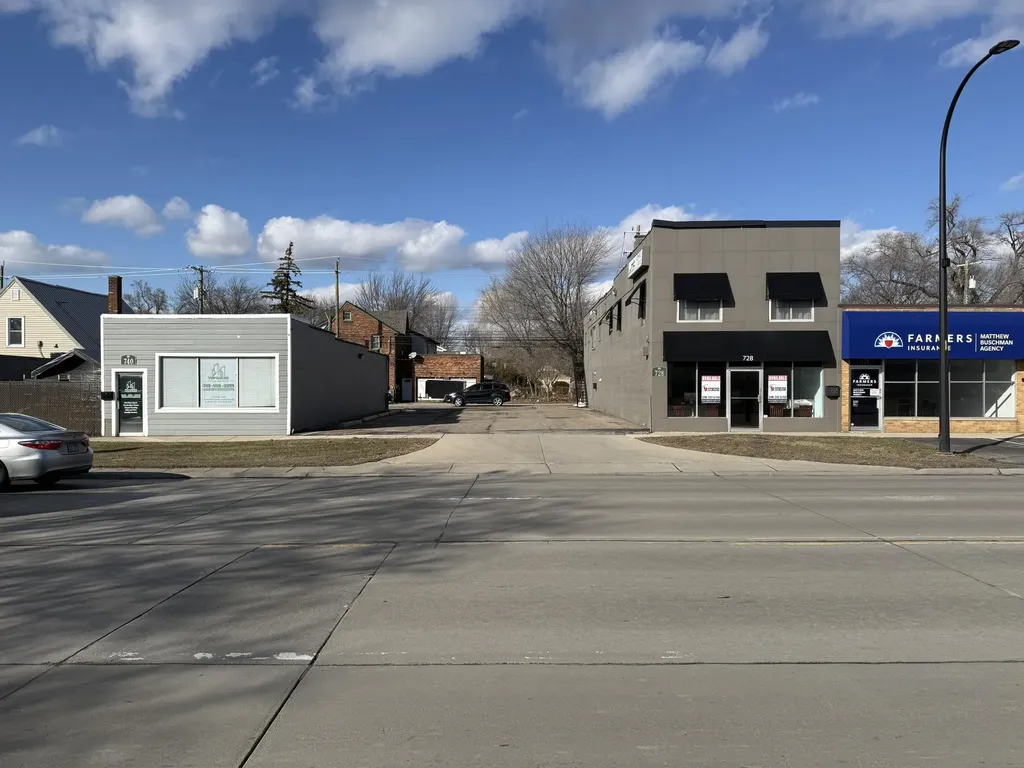 728 W 11 Mile Road Madison Heights City MI 48071
