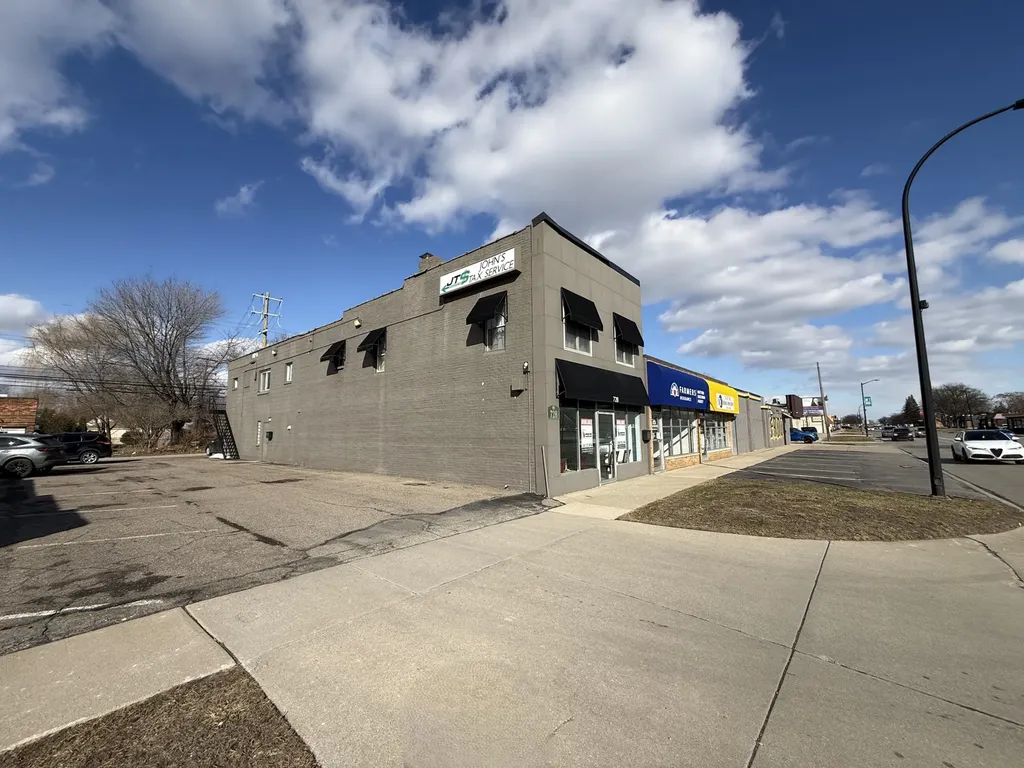 728 W 11 Mile Road Madison Heights City MI 48071