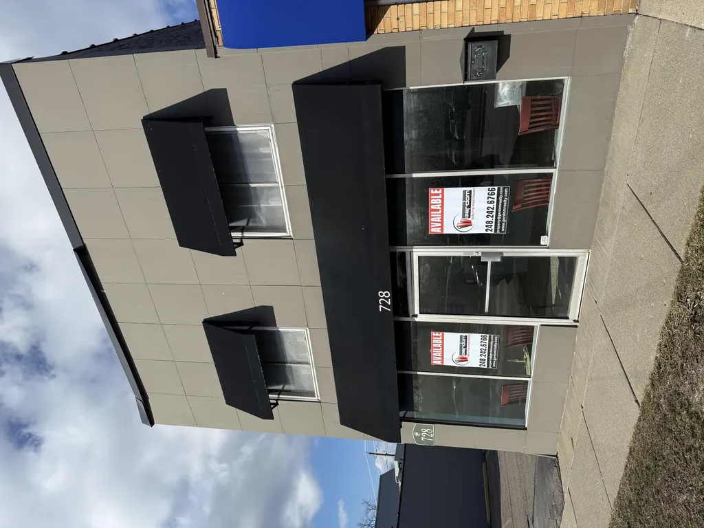 728 W 11 Mile Road Madison Heights City MI 48071