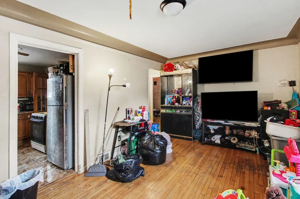 8304 Robson Street Detroit City MI 48228