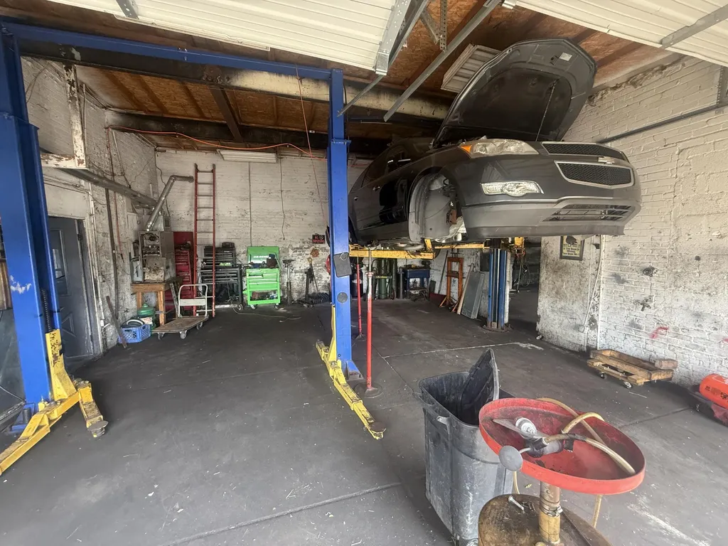 13230 Hamilton Avenue Highland Park City MI 48203