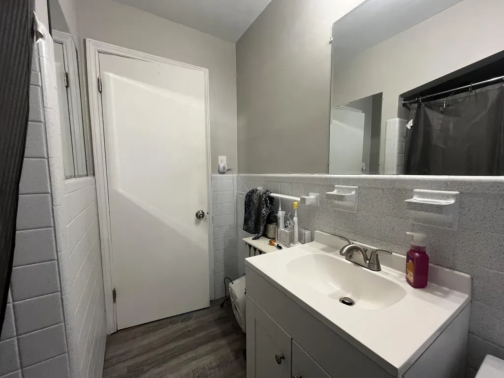 19977 Elkhart Street Harper Woods City MI 48225