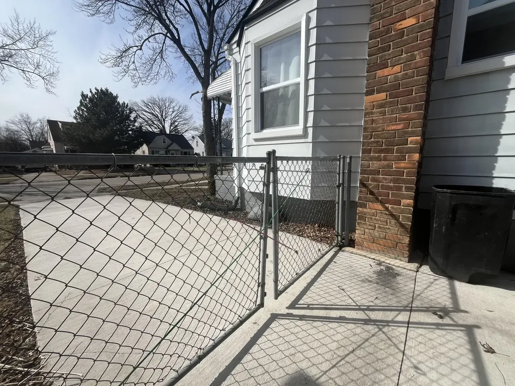 19977 Elkhart Street Harper Woods City MI 48225