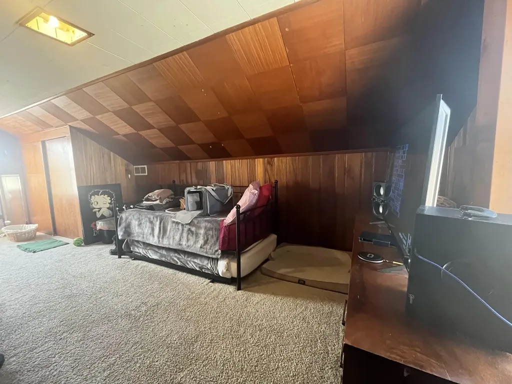 19977 Elkhart Street Harper Woods City MI 48225