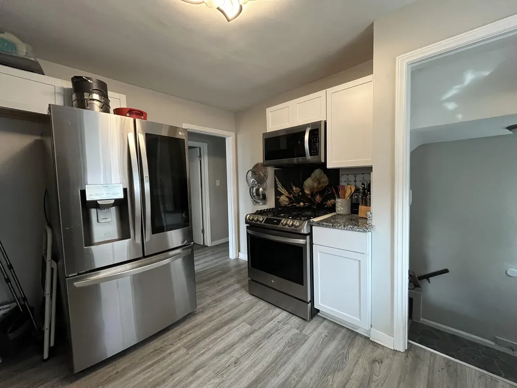 19977 Elkhart Street Harper Woods City MI 48225