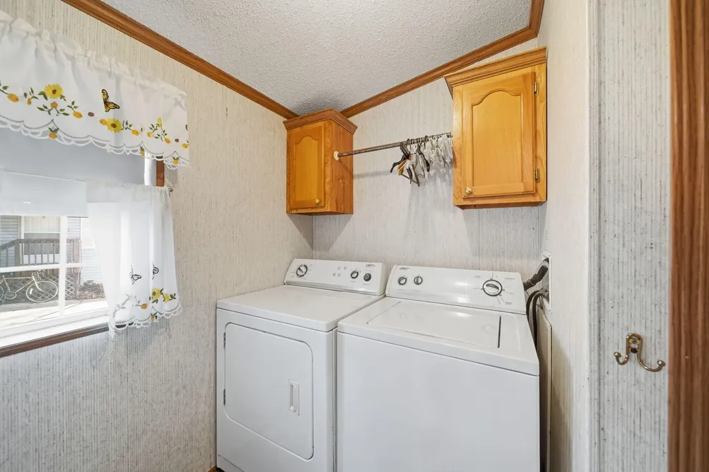 909 Savannah River Drive Adrian City MI 49221