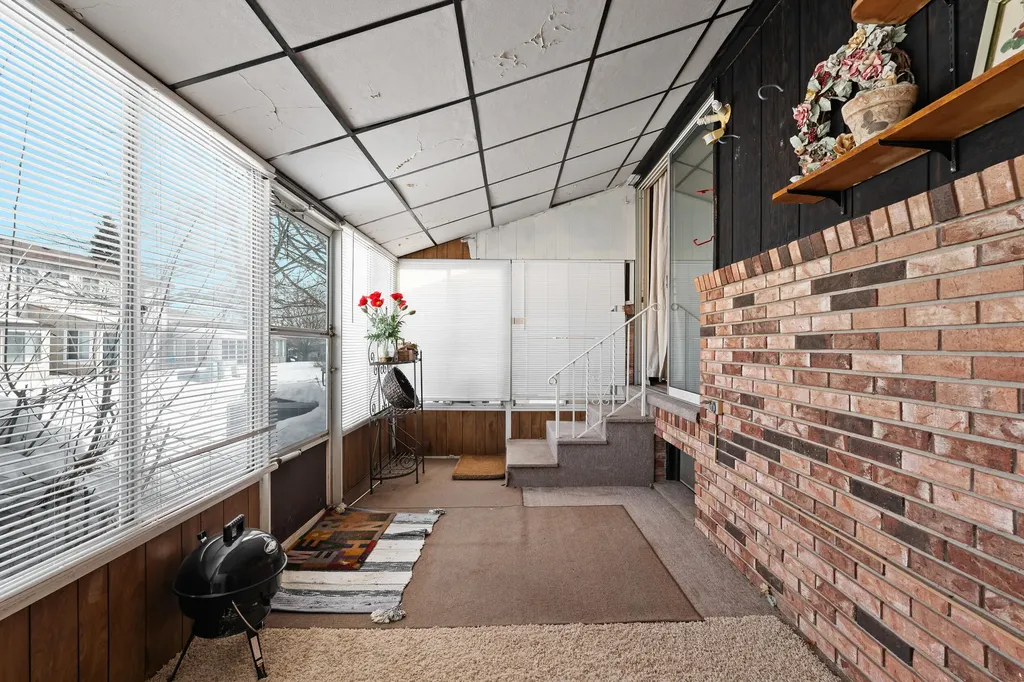 25140 Potomac Drive South Lyon City MI 48178