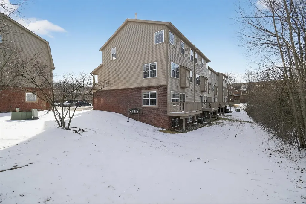 3031 Barclay Way Ann Arbor City MI 48105