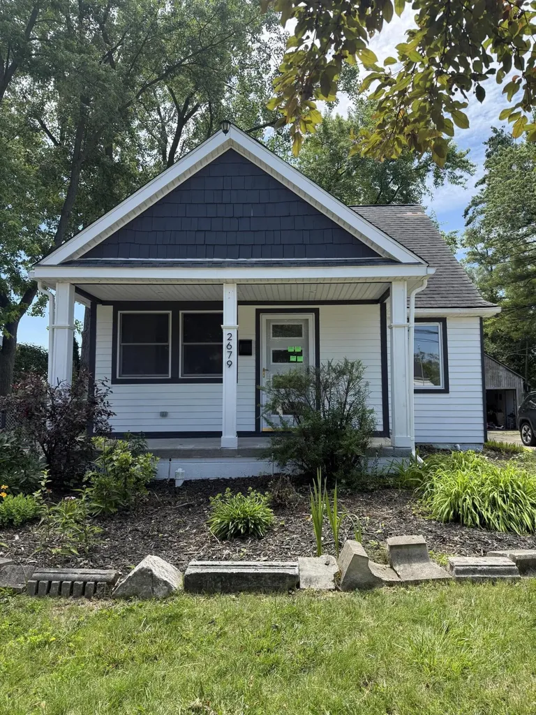 2679 Oxford Road Berkley City MI 48072