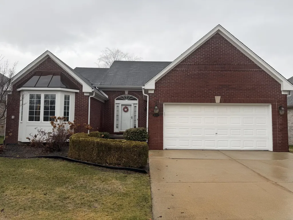 42359 Sable Boulevard Sterling Heights City MI 48314