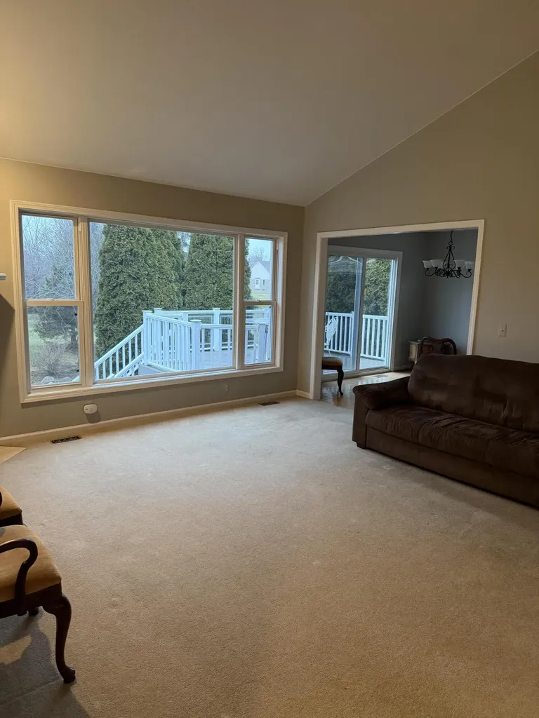 42359 Sable Boulevard Sterling Heights City MI 48314