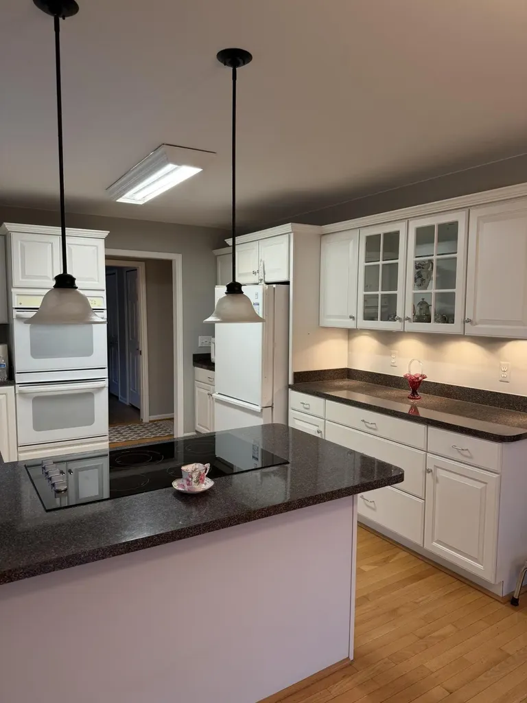 42359 Sable Boulevard Sterling Heights City MI 48314