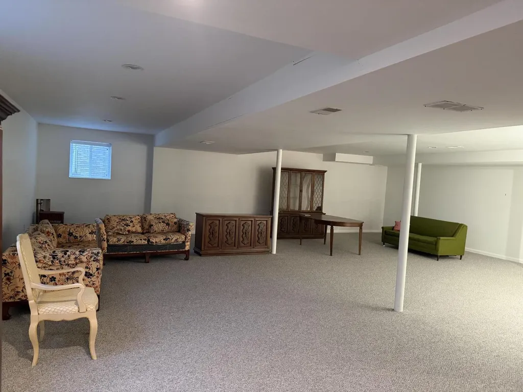42359 Sable Boulevard Sterling Heights City MI 48314