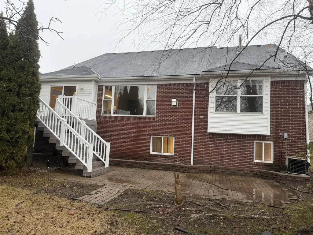 42359 Sable Boulevard Sterling Heights City MI 48314