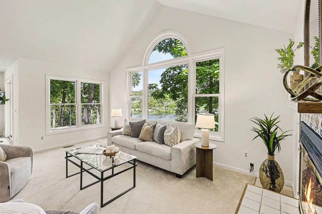 542 Heritage Drive Ann Arbor City MI 48105