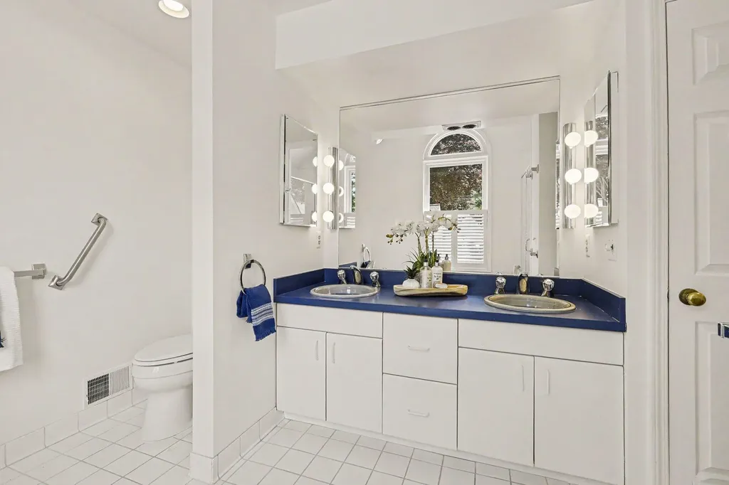 542 Heritage Drive Ann Arbor City MI 48105
