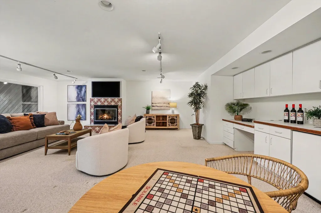 542 Heritage Drive Ann Arbor City MI 48105