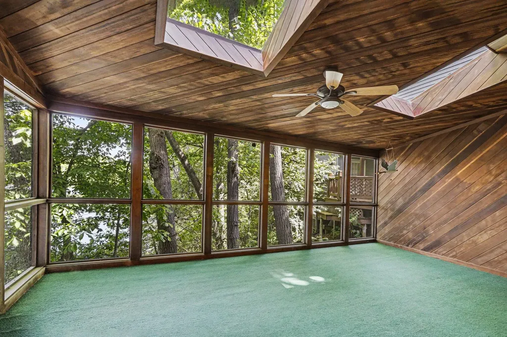 542 Heritage Drive Ann Arbor City MI 48105