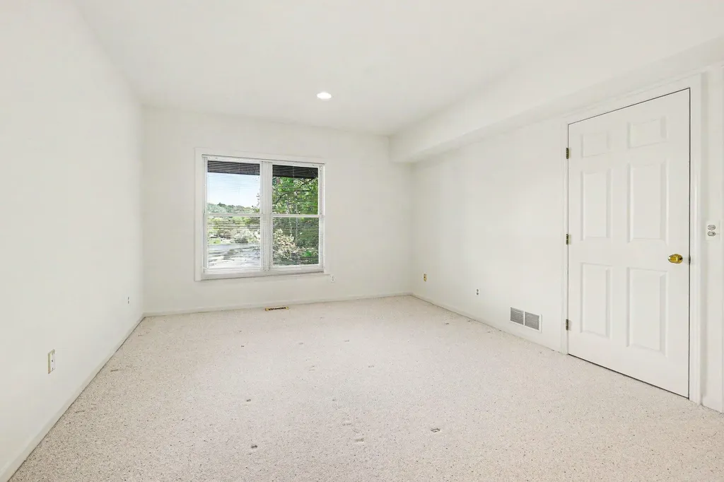 542 Heritage Drive Ann Arbor City MI 48105