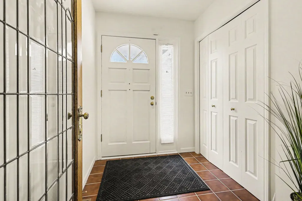 542 Heritage Drive Ann Arbor City MI 48105