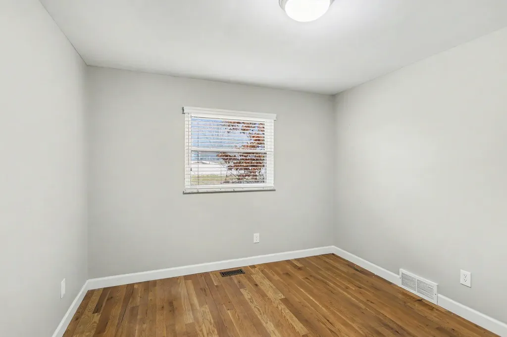 1575 Kellogg Road Genoa Township MI 48114