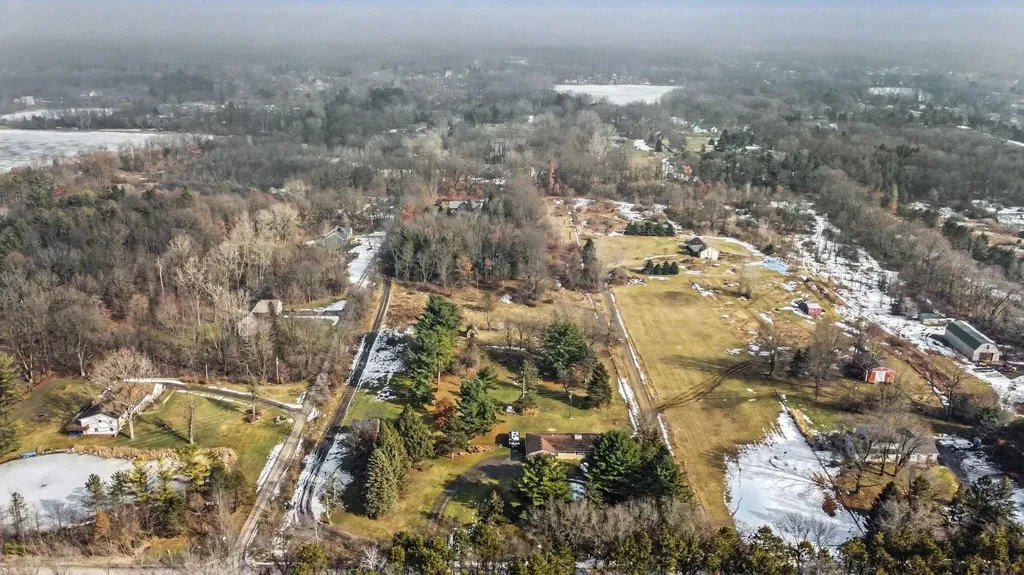 1575 Kellogg Road Genoa Township MI 48114